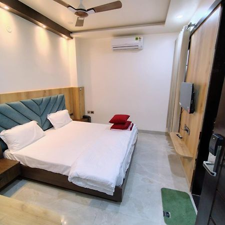 לקנאו Celebration Guest House מראה חיצוני תמונה