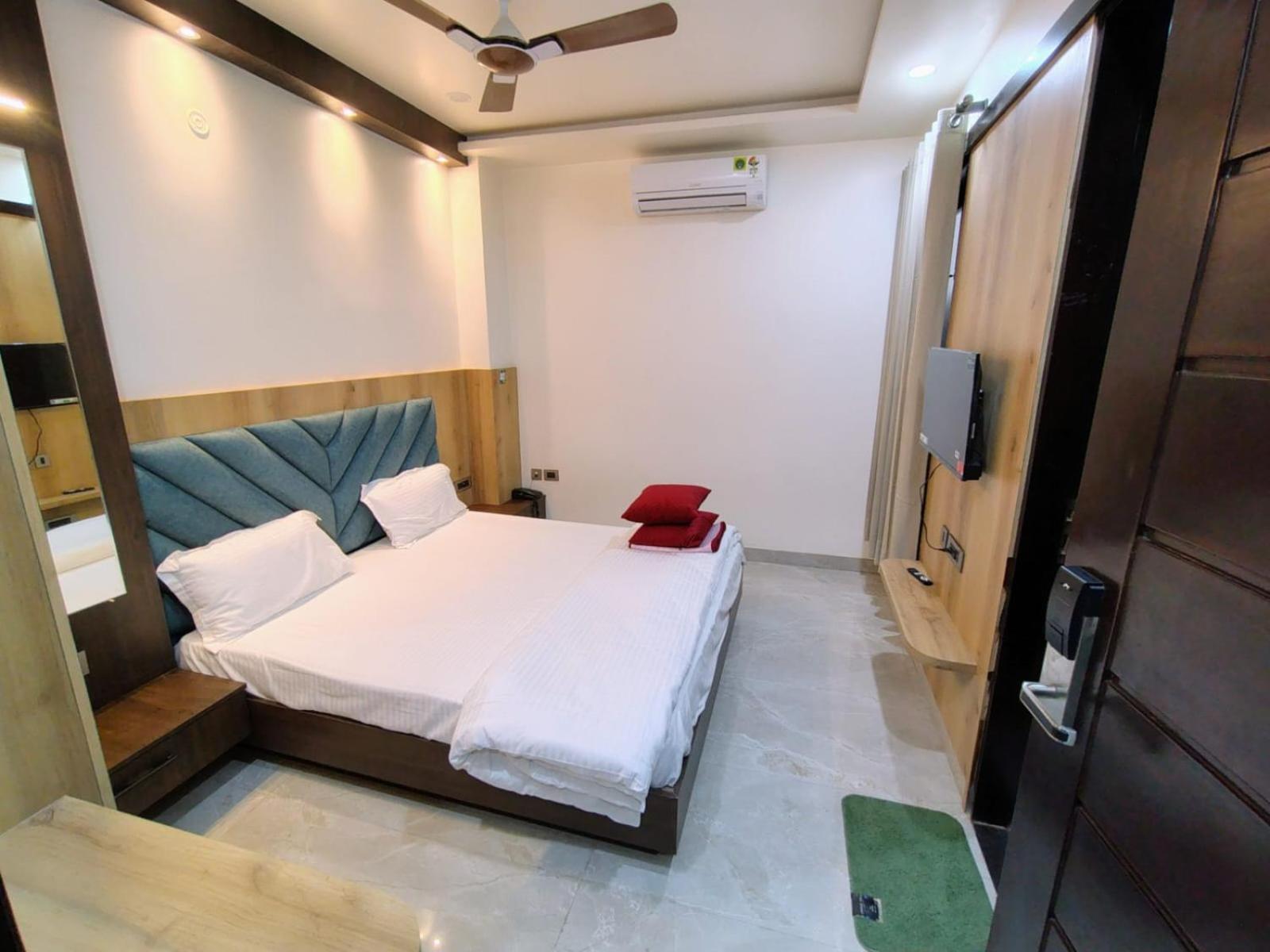 לקנאו Celebration Guest House מראה חיצוני תמונה